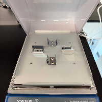 VWR Incubating Microplate Shaker image 1